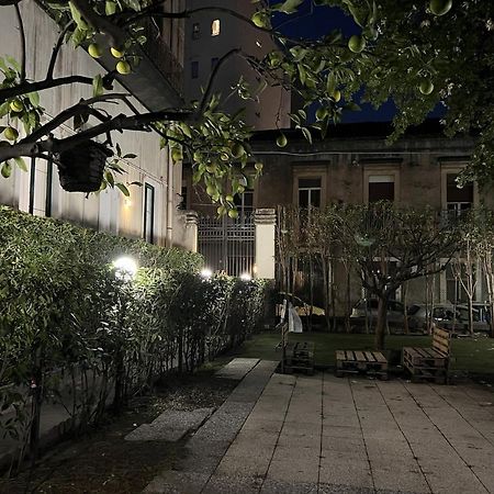 Il Giardino E Gli Affreschi Bed & Breakfast Катания Екстериор снимка