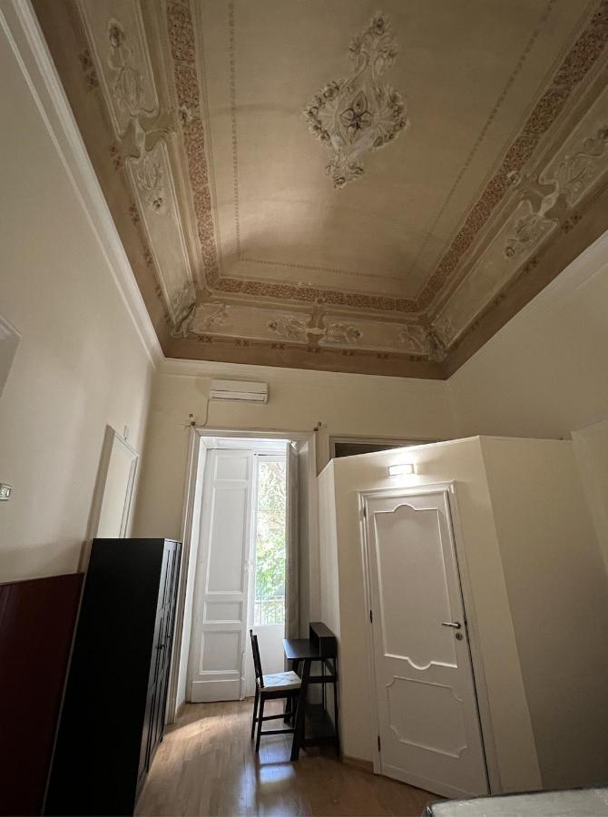 Il Giardino E Gli Affreschi Bed & Breakfast Катания Екстериор снимка